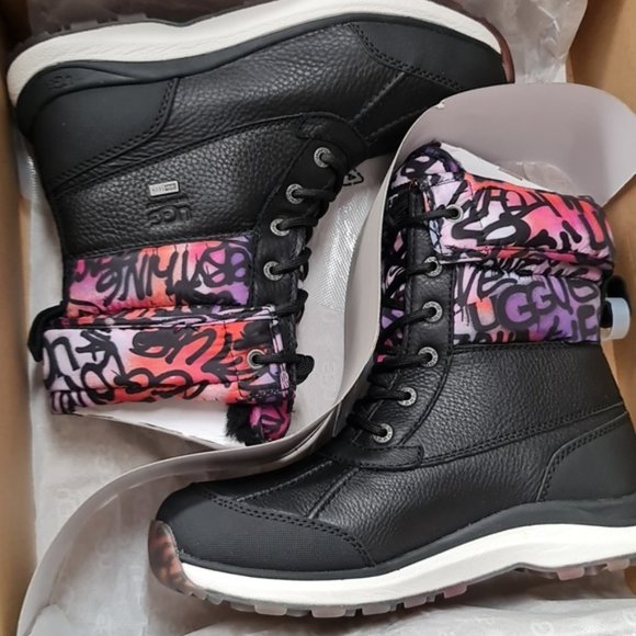 UGG Women's Adirondack Boot Iii Graffiti Boot - Picture 8 of 8